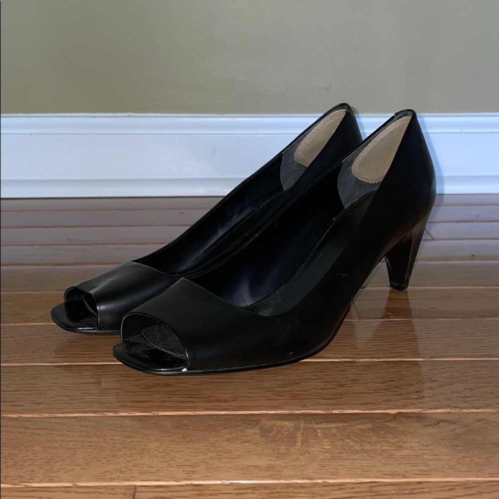 Nine West Black Size 7 Heels